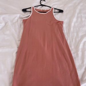 Mini dress / tennis style.